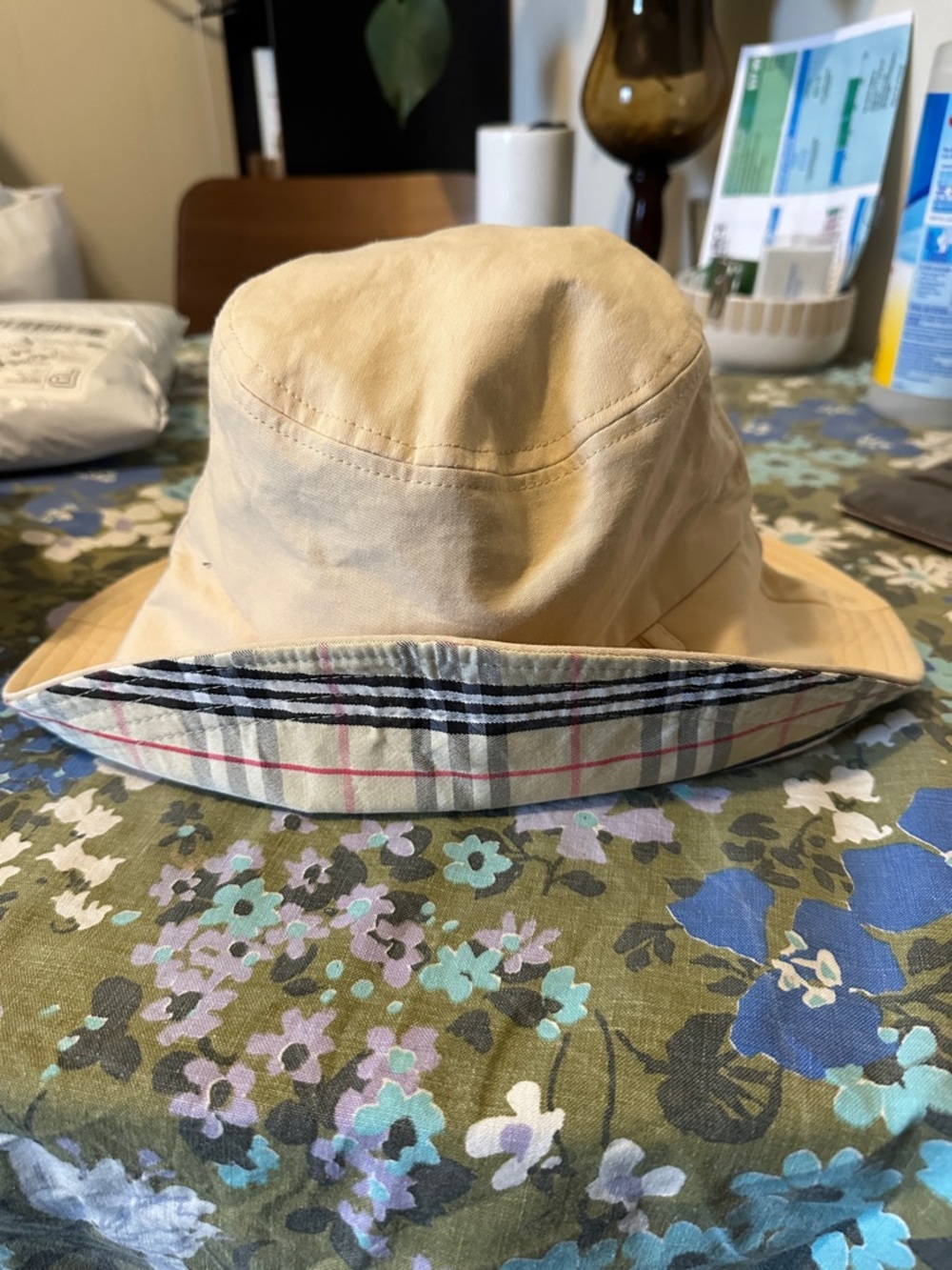 Beige Burberry Pattern Lined Bucket Hat Size 9 100% Cotton